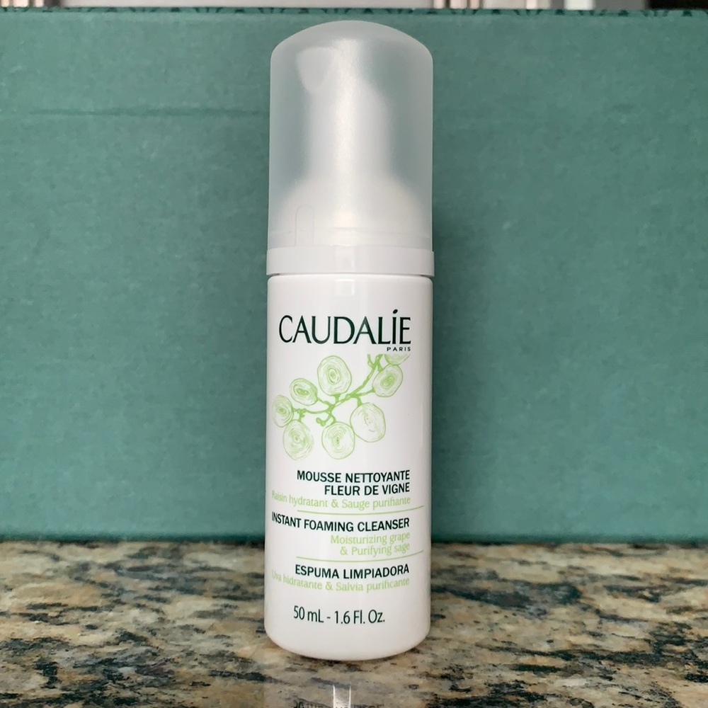 Or ⚜️3/$15 New Caudalie instant foaming cleanser